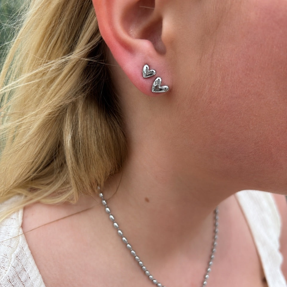 Wolff Jewelry Bomby Heart Shine Studs Øreringe Sølvfarvet