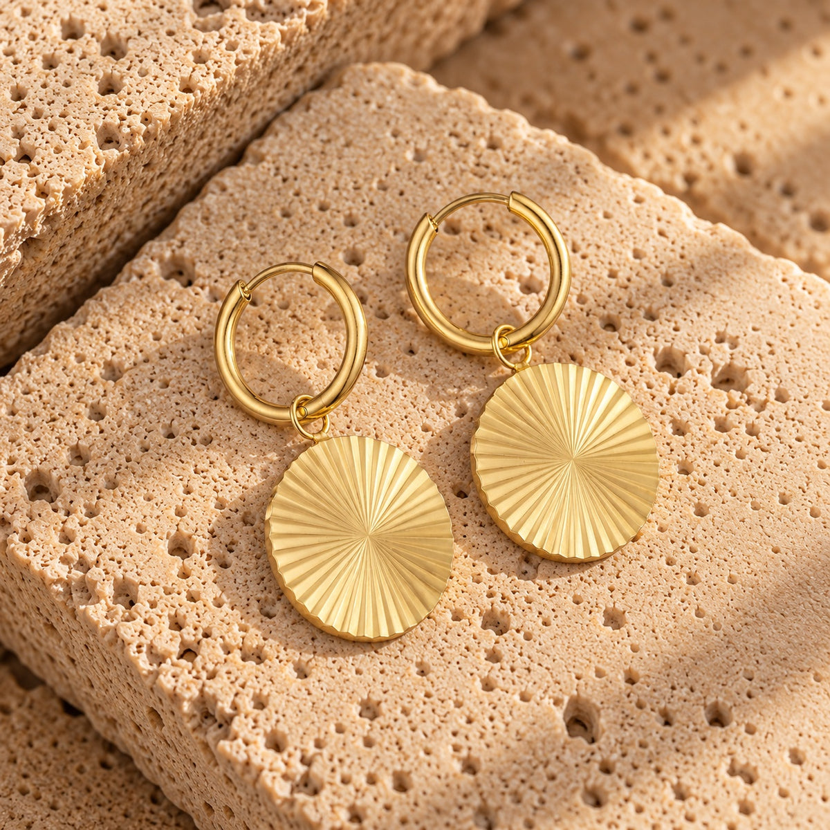 Wolff Jewelry Sunny Hoops Øreringe 18 karat guldbelagt