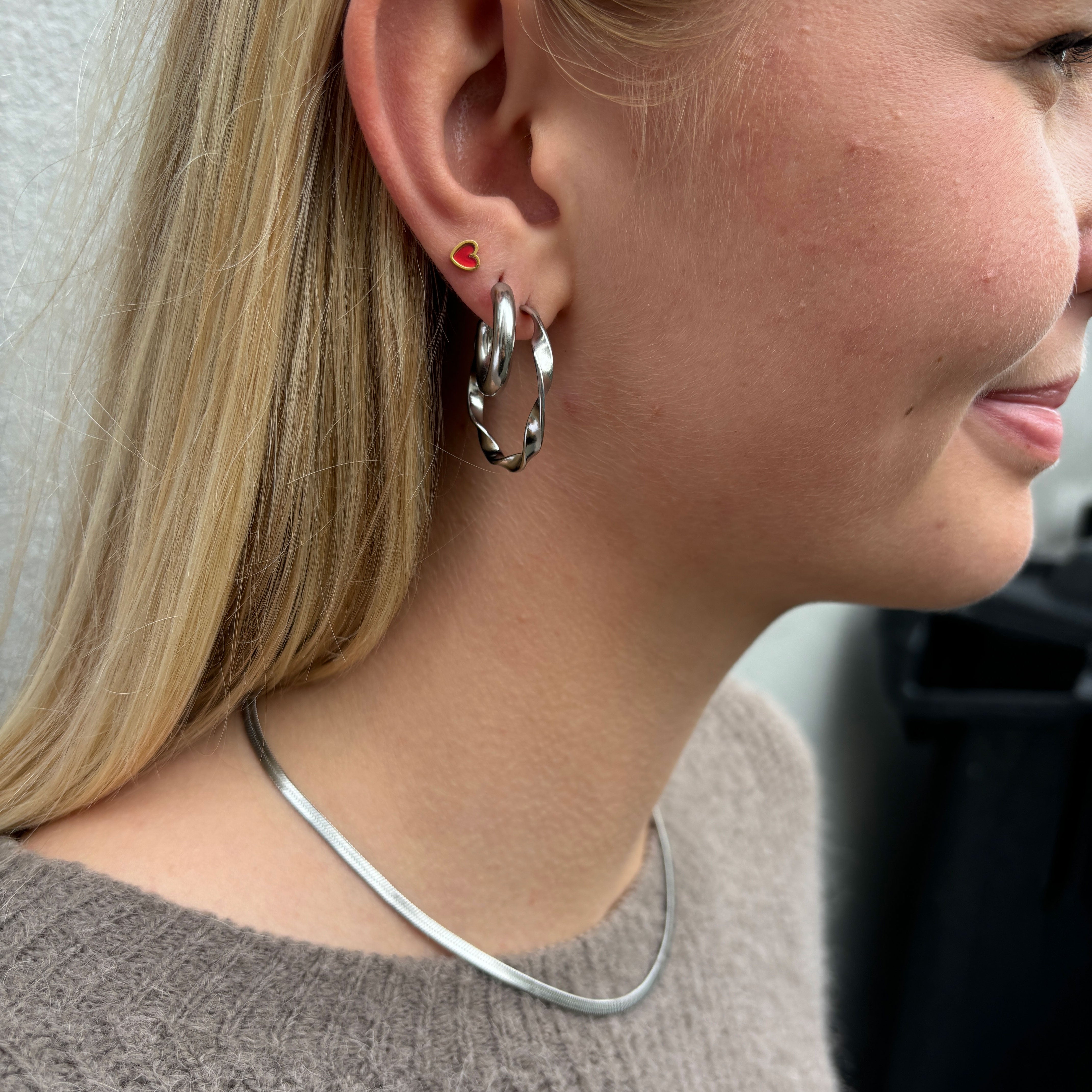 Wolff Jewelry Emmi Hoops 20mm Øreringe Sølvfarvet