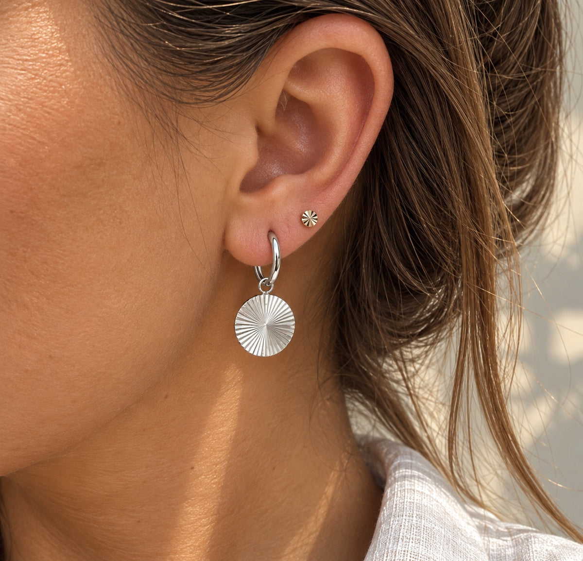 Wolff Jewelry Sunny Hoops Øreringe Sølvfarvet